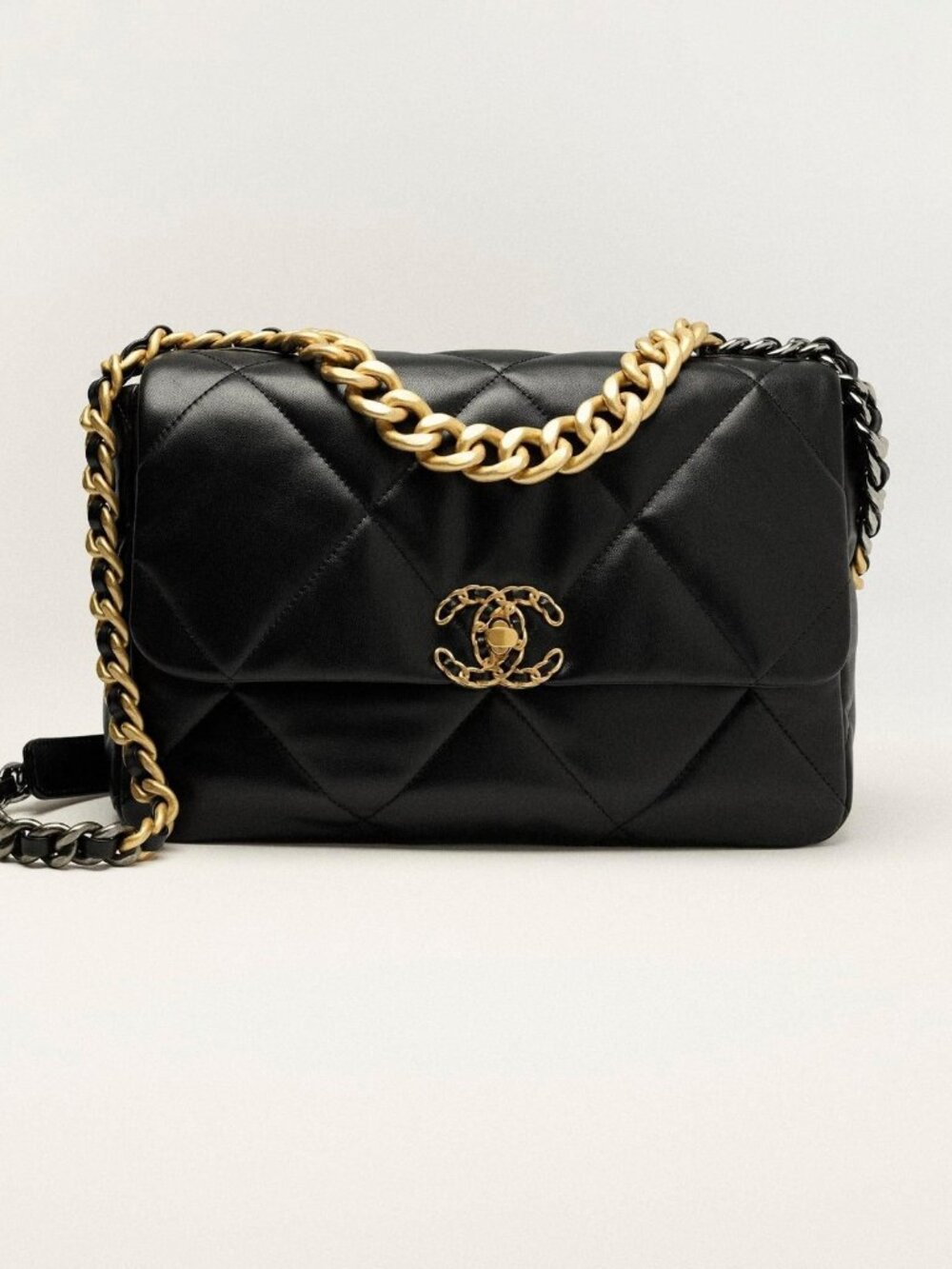 CHANEL 19 LARGE BLACK. Full set